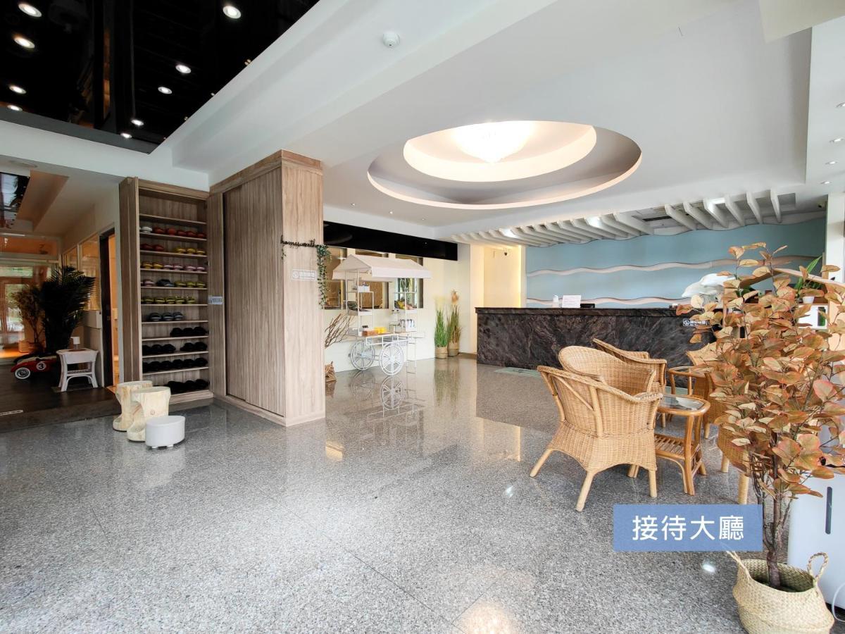Отель 墾丁戀戀星辰湖畔莊園 星辰館 Longshui Экстерьер фото